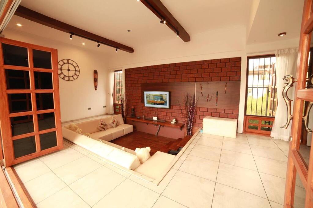 Varaa Villa Mysore Exterior photo